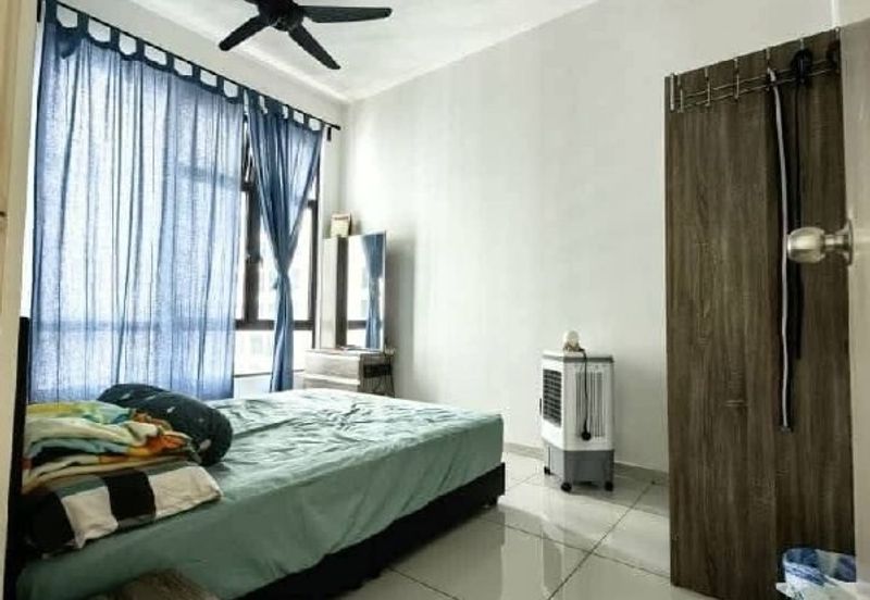 D'Summit Residences @ Kempas Utama