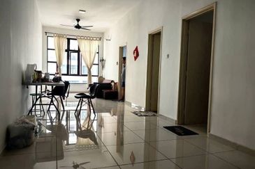 D'Summit Residences @ Kempas Utama