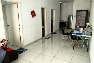 D'Summit Residences @ Kempas Utama