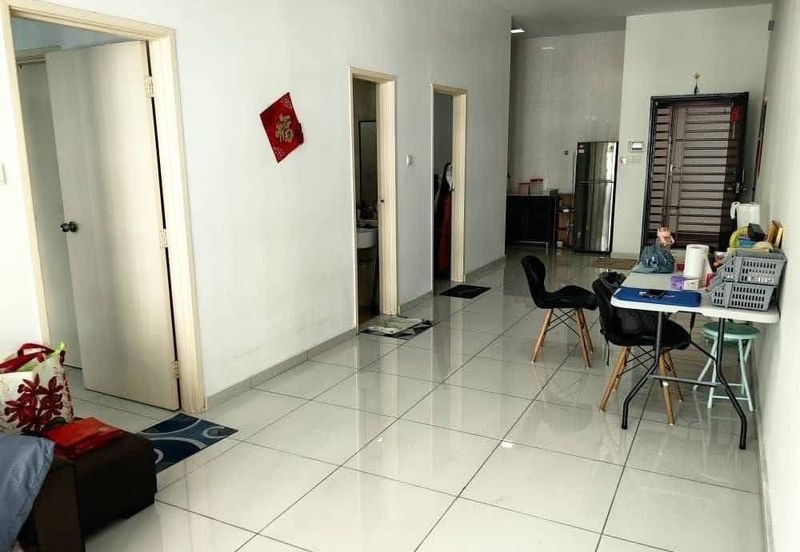 D'Summit Residences @ Kempas Utama