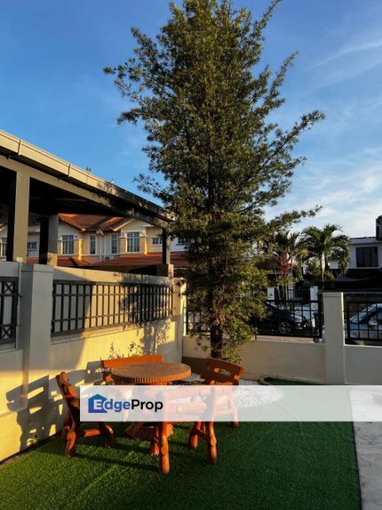 Fully furniture double storey end lot with land in bukit indah iskandar puteri, Johor, Bukit Indah