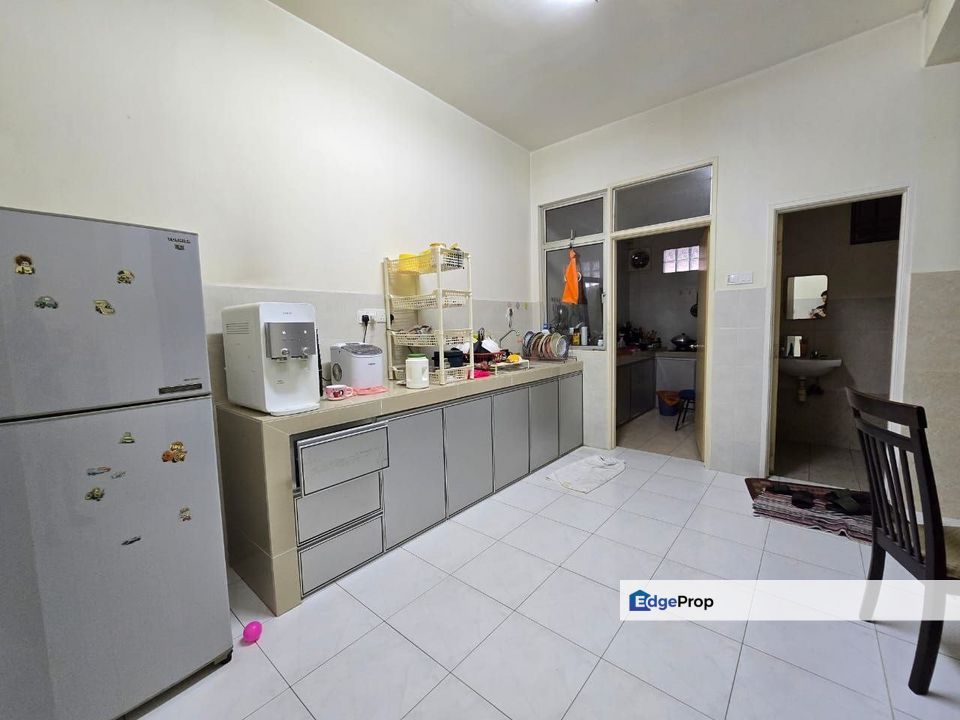 Freehold double storey landed house unblock view renovated and guarded at bukit indah, Johor, Bukit Indah