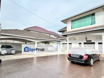 Freehold double storey bungalow renovated at taman bukit kempas skudai, Johor, Johor Bahru