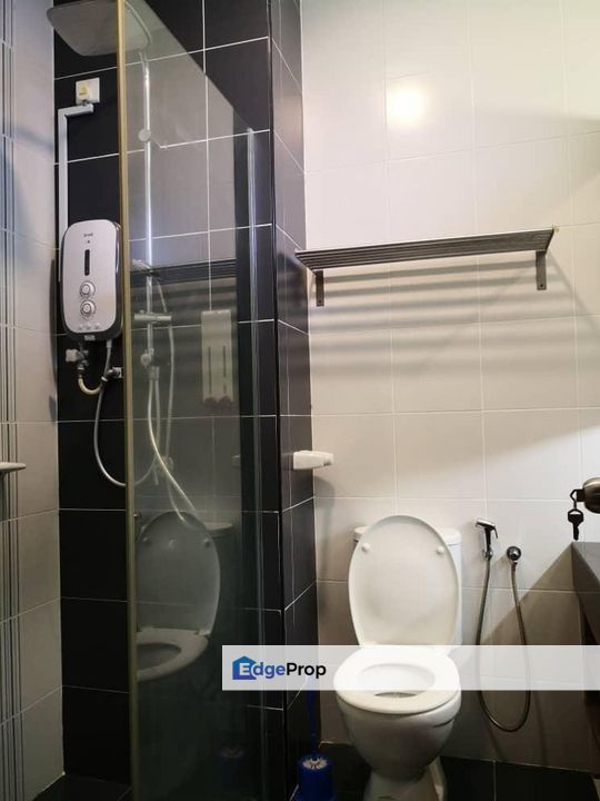 Freehold horizon residence service apartment fully renovated at taman bukit indah , Johor, Bukit Indah