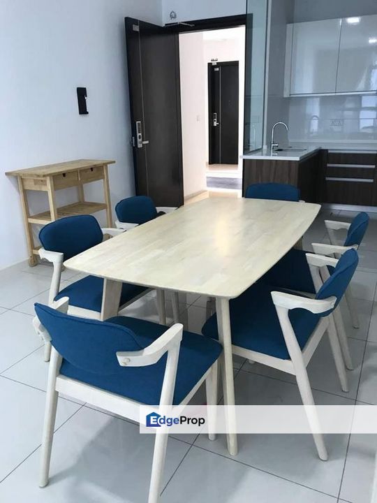 Freehold 2 room fully furniture service apartment at sky 88 johor bahru, Johor, Johor Bahru