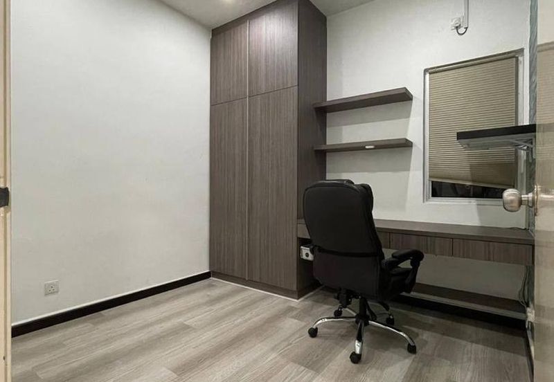 Dedaun Hijau (Greenfield Regency)