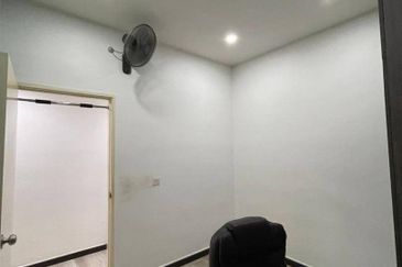 Dedaun Hijau (Greenfield Regency)