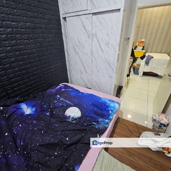 Freehold full loan 2 room service apartment at D'summit kempas indah skudai, Johor, Johor Bahru