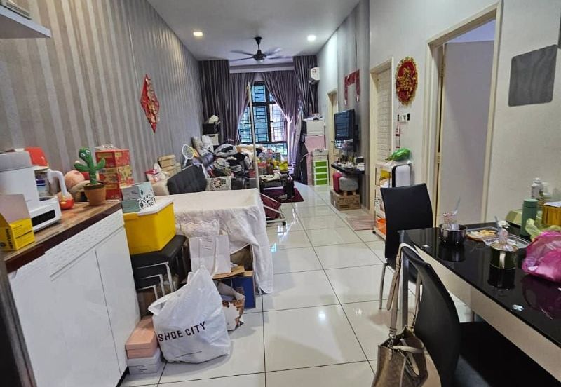 D'Summit Residences @ Kempas Utama