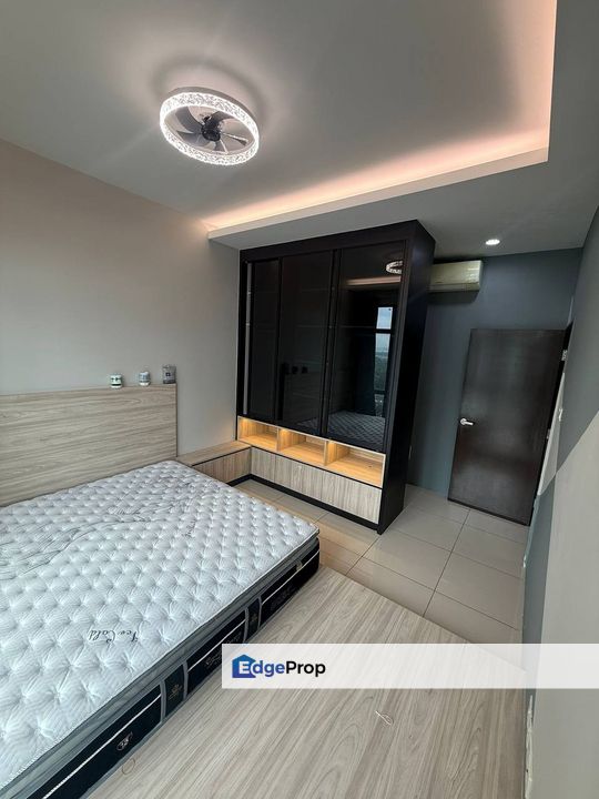 Freehold 3 room service apartment at 8scape residence perling skudai with renovated , Johor, Johor Bahru