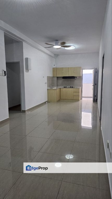 Partial furniture 3 room service apartment at optimus medini , Johor, 