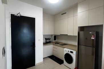 The M @ Medini Macrolink