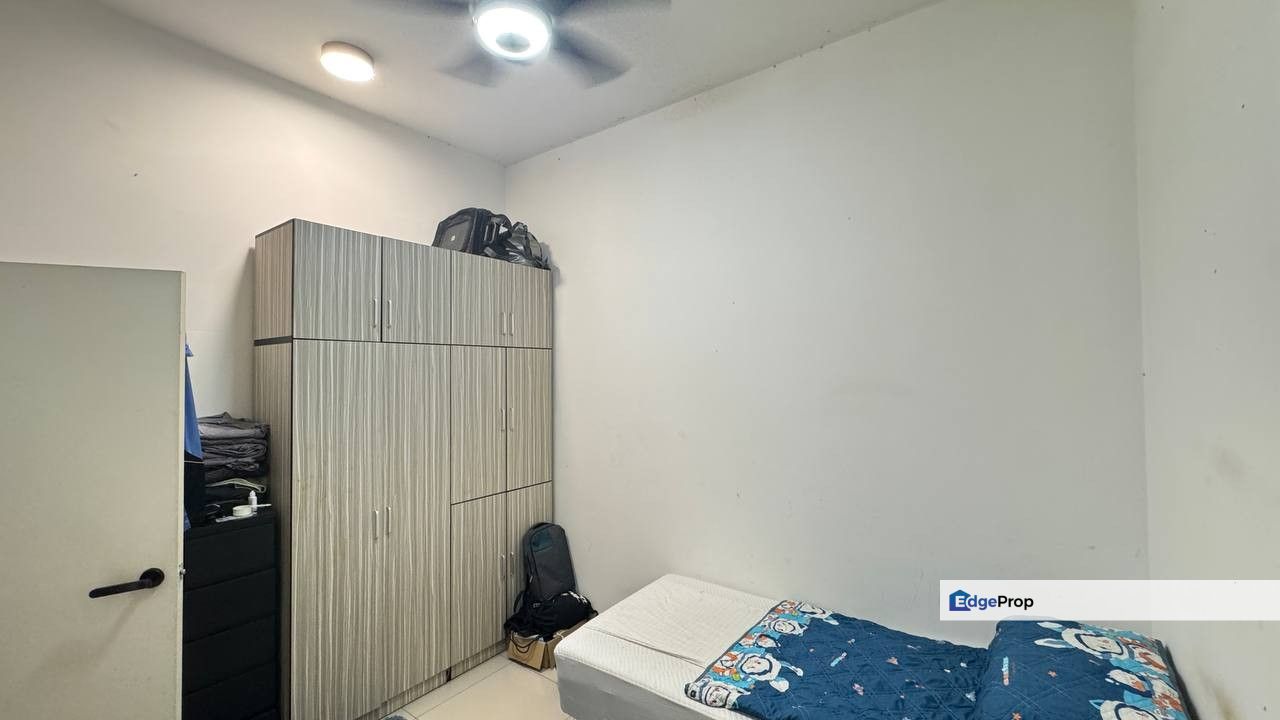 Freehold double storey landed house renovated and guarded at aspira lakehome gerbang nusajaya, Johor, Gelang Patah