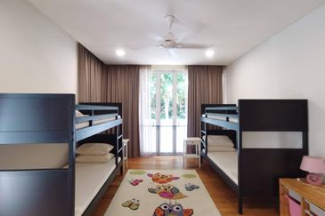 Emerald Bay @ Puteri harbour