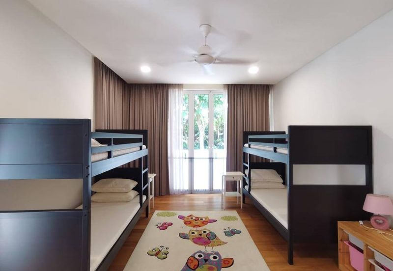 Emerald Bay @ Puteri harbour