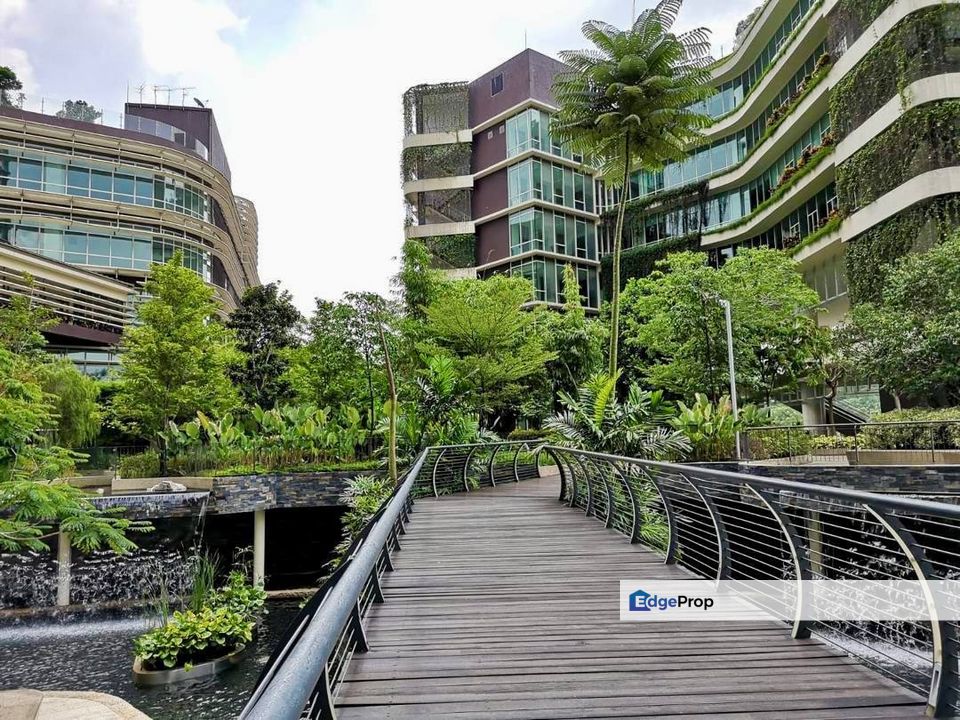 Afiniti residence service apartment fully furniture at legoland medini, Johor, 