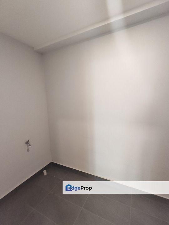 Full loan 3 room service apartment at iskandar residence medini iskandar puteri, Johor, Nusajaya