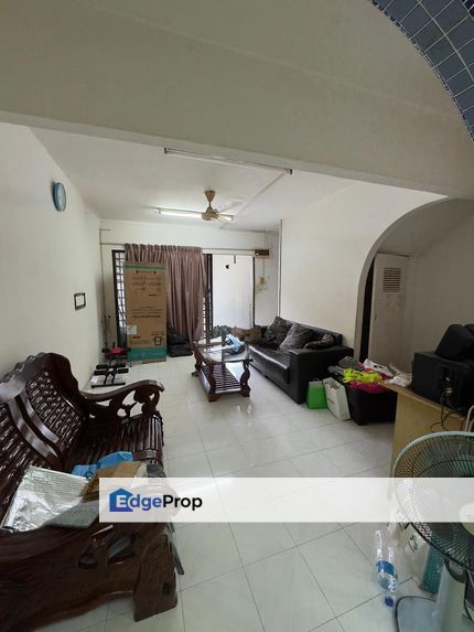 Freehold full loan 3 room double storey low cost at taman damai jaya skudai, Johor, Skudai