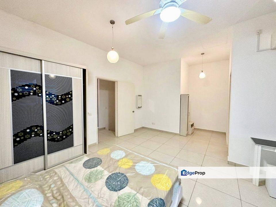 Freehold double storey cluster house renovated and guarded at taman bukit indah iskandar puteri, Johor, Bukit Indah