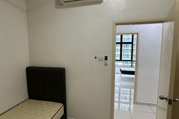 D'Summit Residences @ Kempas Utama