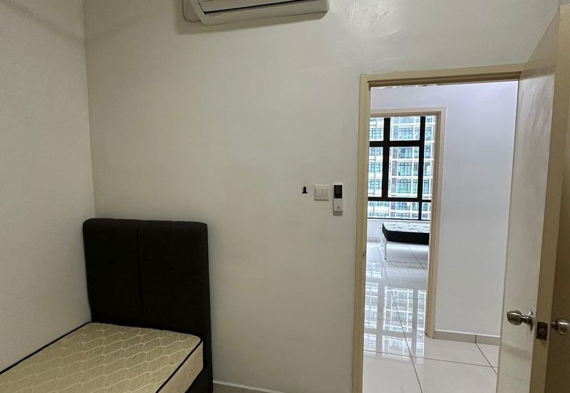 D'Summit Residences @ Kempas Utama