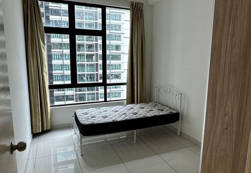 D'Summit Residences @ Kempas Utama