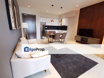 Fully furniture swimming pool service apartment at elysia medini, Johor, Nusajaya