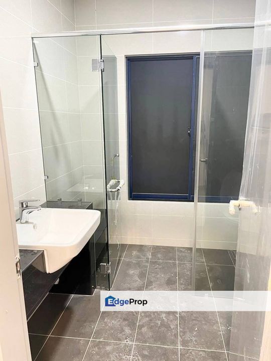 Freehold double storey superlink landed house at the woodlands horizon hill iskandar puteri, Johor, Gelang Patah