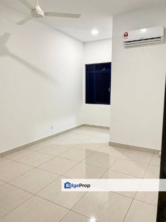 Freehold double storey superlink landed house at the woodlands horizon hill iskandar puteri, Johor, Gelang Patah