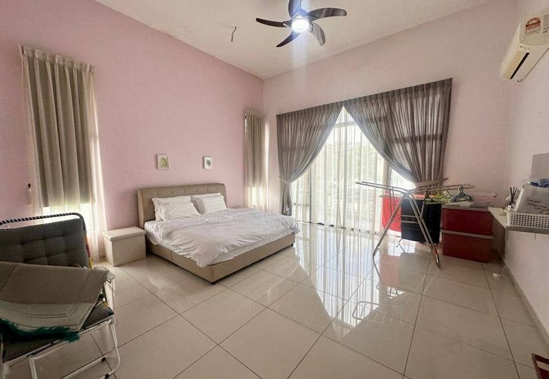 Garden Villa @ Bukit Indah 2