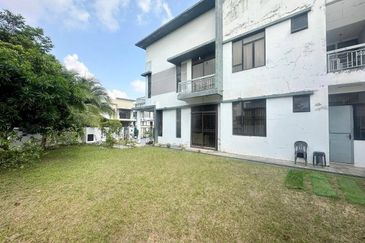 Garden Villa @ Bukit Indah 2