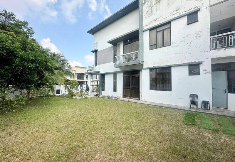 Garden Villa @ Bukit Indah 2