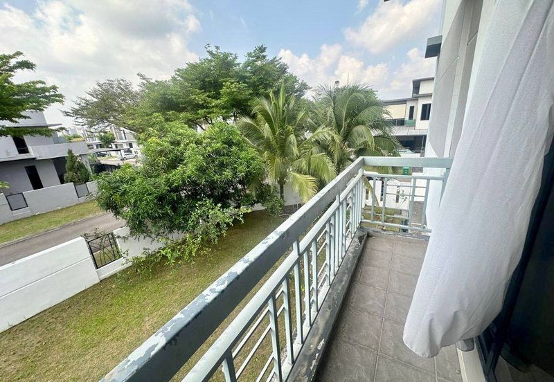 Garden Villa @ Bukit Indah 2