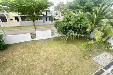 Garden Villa @ Bukit Indah 2