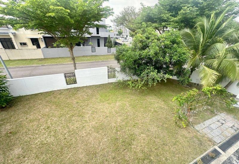 Garden Villa @ Bukit Indah 2