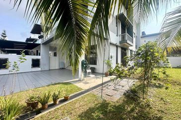 Garden Villa @ Bukit Indah 2