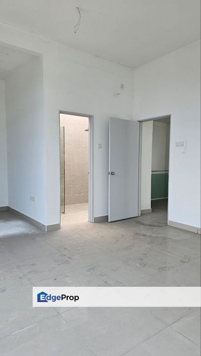 Double storey cluster house guarded at opal jalan mutiara 2 mutiara rini skudai, Johor, Skudai