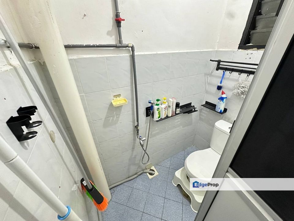 Freehold double storey medium cost landed house renovated at kangkar pulai skudai, Johor, Kangkar Pulai