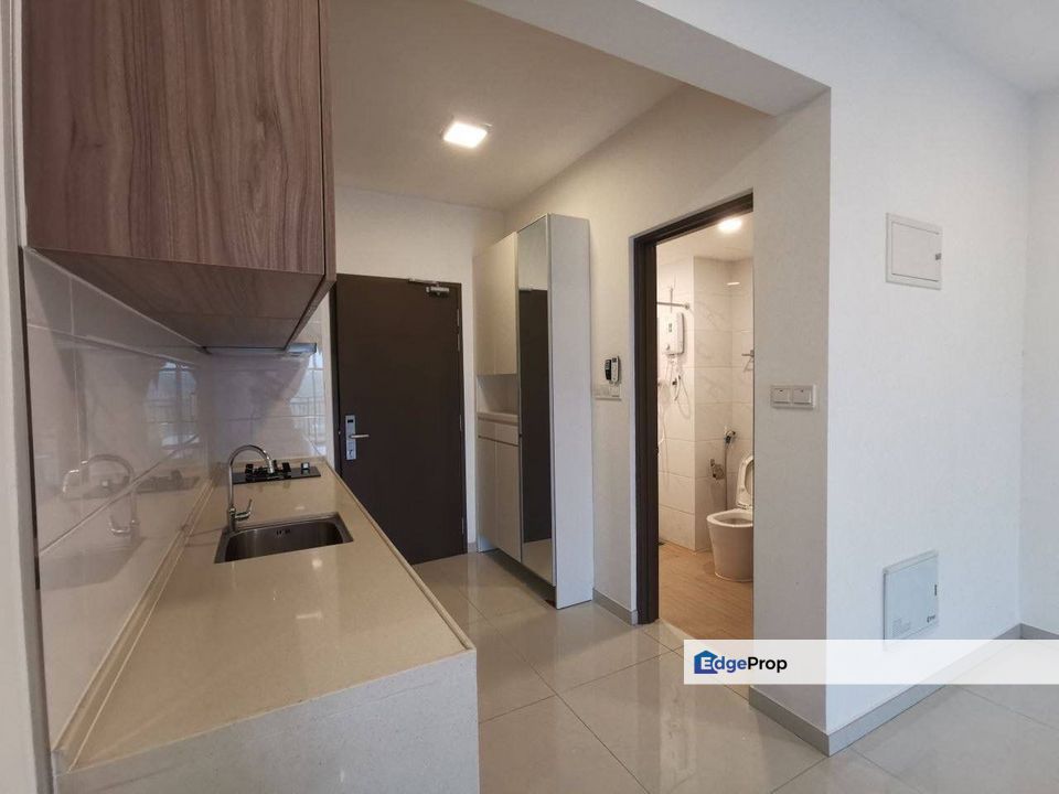 Freehold full loan studio at country garden central park tampoi skudai, Johor, Johor Bahru