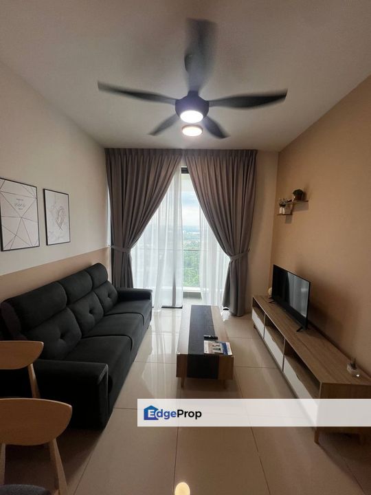 Fully furniture 2 room mid floor service apartment at macrolink medini, Johor, 