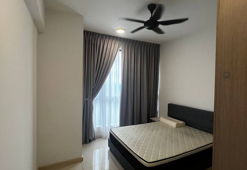 The M @ Medini Macrolink