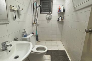 Dedaun Hijau (Greenfield Regency)