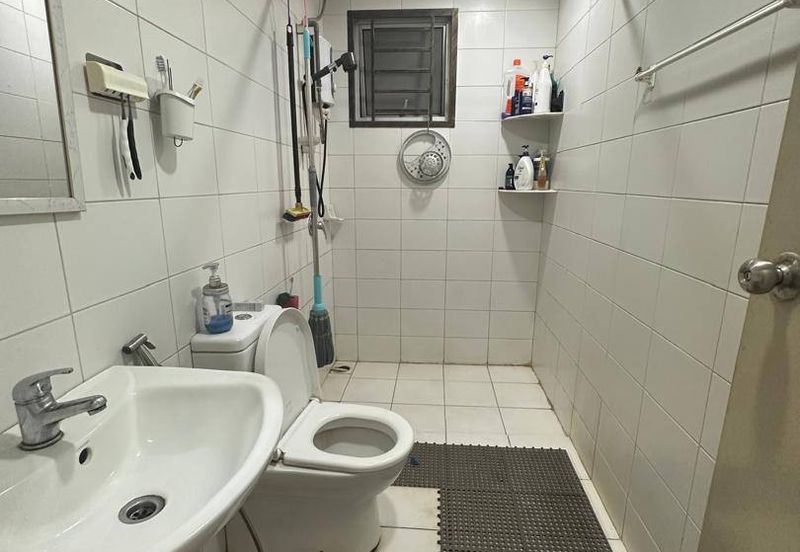 Dedaun Hijau (Greenfield Regency)