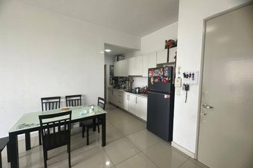 Dedaun Hijau (Greenfield Regency)