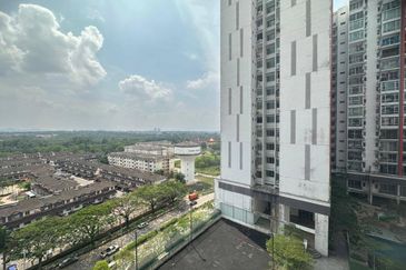 Dedaun Hijau (Greenfield Regency)