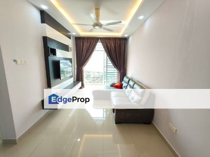 Freehold 3 room service apartment partial furniture 2 car park at nusa height gelang patah, Johor, Gelang Patah