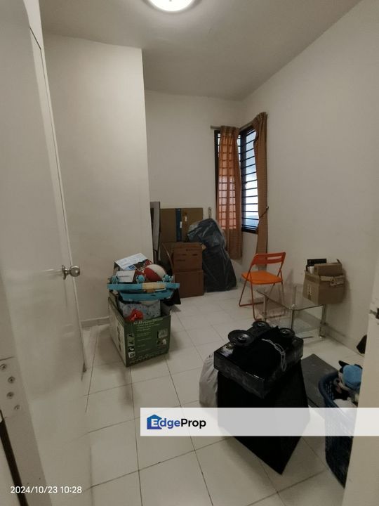 Freehold full loan 3 room apartment at nusa perdana gelang patah, Johor, Gelang Patah