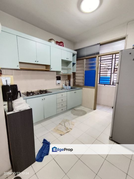 Freehold full loan 3 room apartment at nusa perdana gelang patah, Johor, Gelang Patah