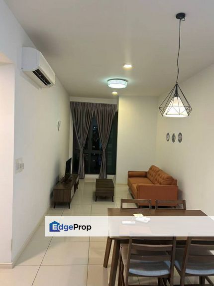 Fully furniture 2 room service apartment mid floor at elysia park medini, Johor, Nusajaya