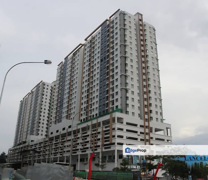 Freehold full loan 3 room service apartment at jentayu tampoi skudai, Johor, Tampoi